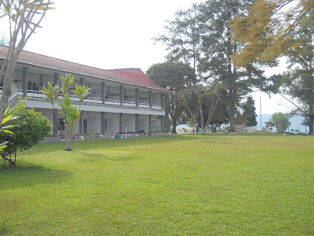 Patra Comfort Parapat Extérieur photo